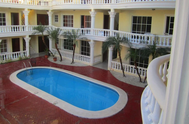 Sunshine Guest House Punta Cana Piscine 1
